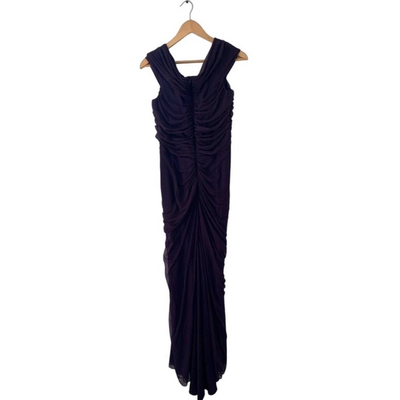 🪻Gorgeous Tadashi Shoji Formal Gown | Size 10🪻 - Picture 10 of 11